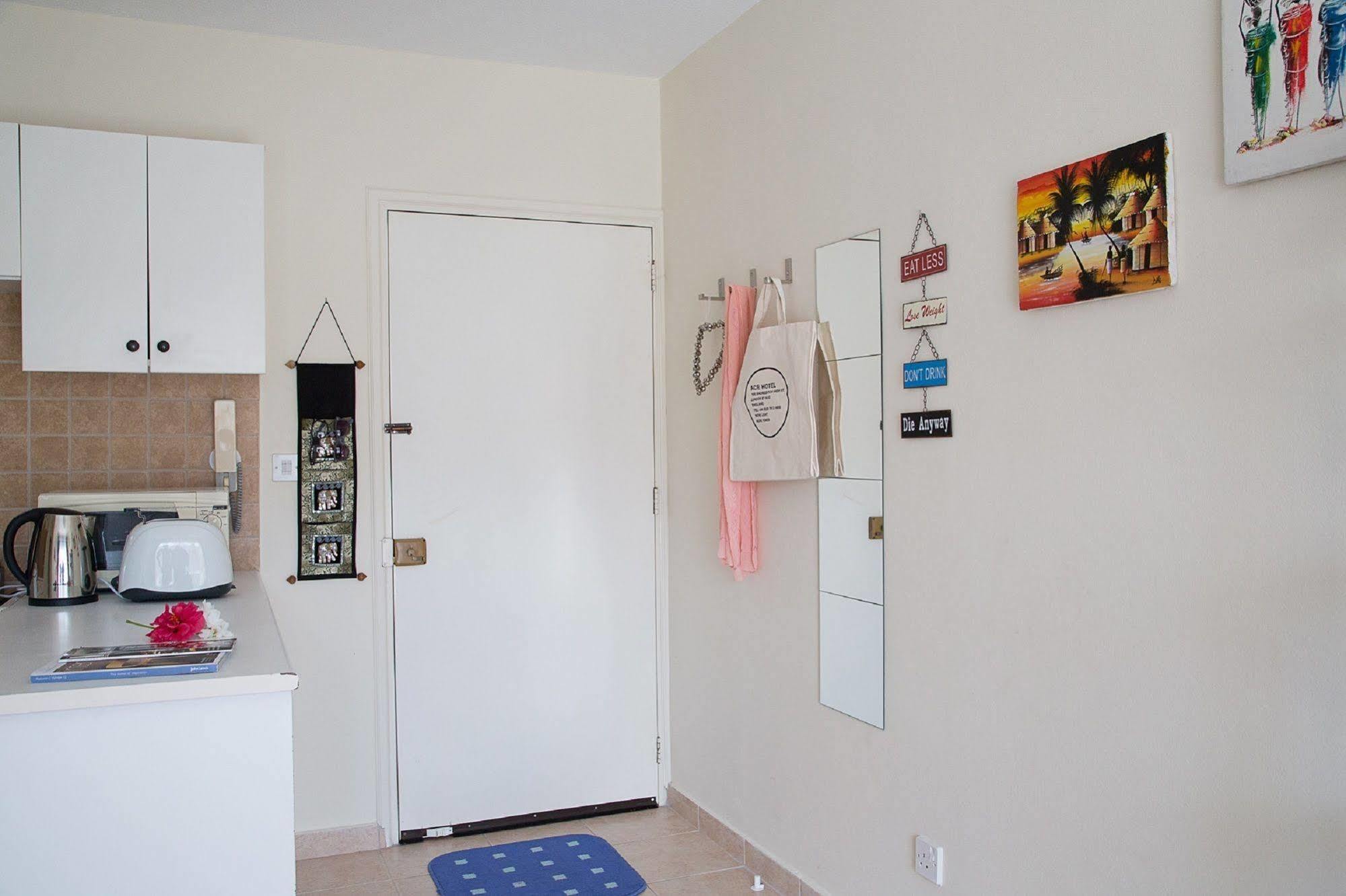 Paphos Love Nest Apartment 외부 사진